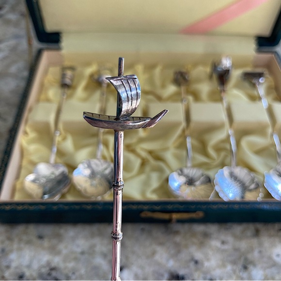 Antique Japanese Sterling Silver Demitasse Spoons, Set of 6 - Picture 8 of 16